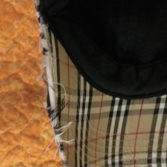 AUTHENTIC  Burberry Cap/ Free Bonus Leggings. - Picture 11 of 16